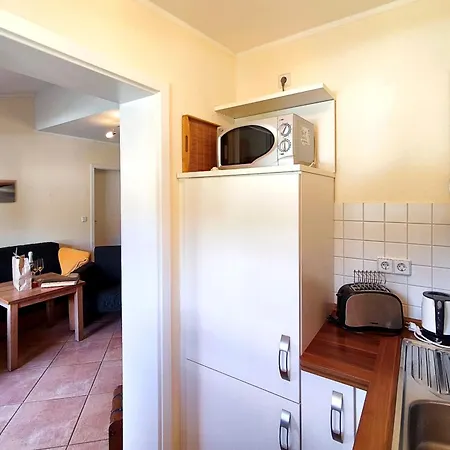 Kuestenwaldhaus Arielle Apartamento Koserow